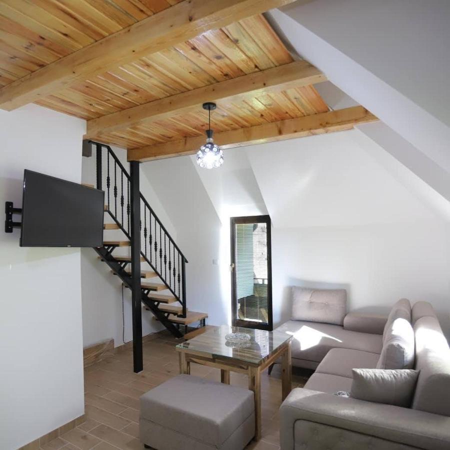 P-Zlatar, Apartman 3 Brdo ภายนอก รูปภาพ