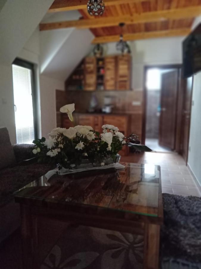 P-Zlatar, Apartman 3 Brdo ภายนอก รูปภาพ