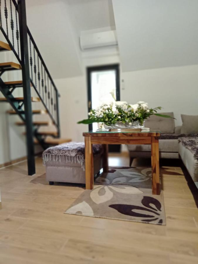 P-Zlatar, Apartman 3 Brdo ภายนอก รูปภาพ